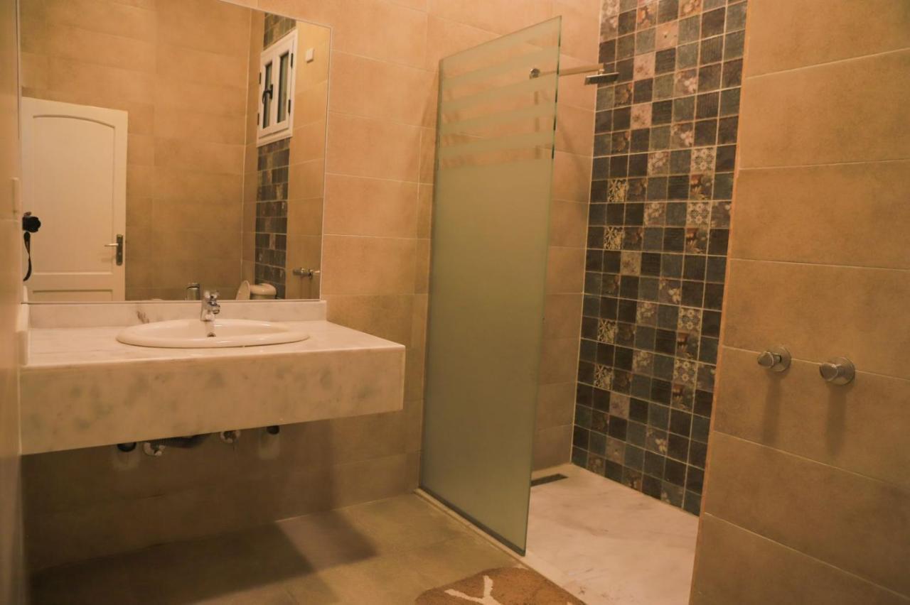 Royal Nile Villa - Pool View Apartment 1 Луксор Екстер'єр фото